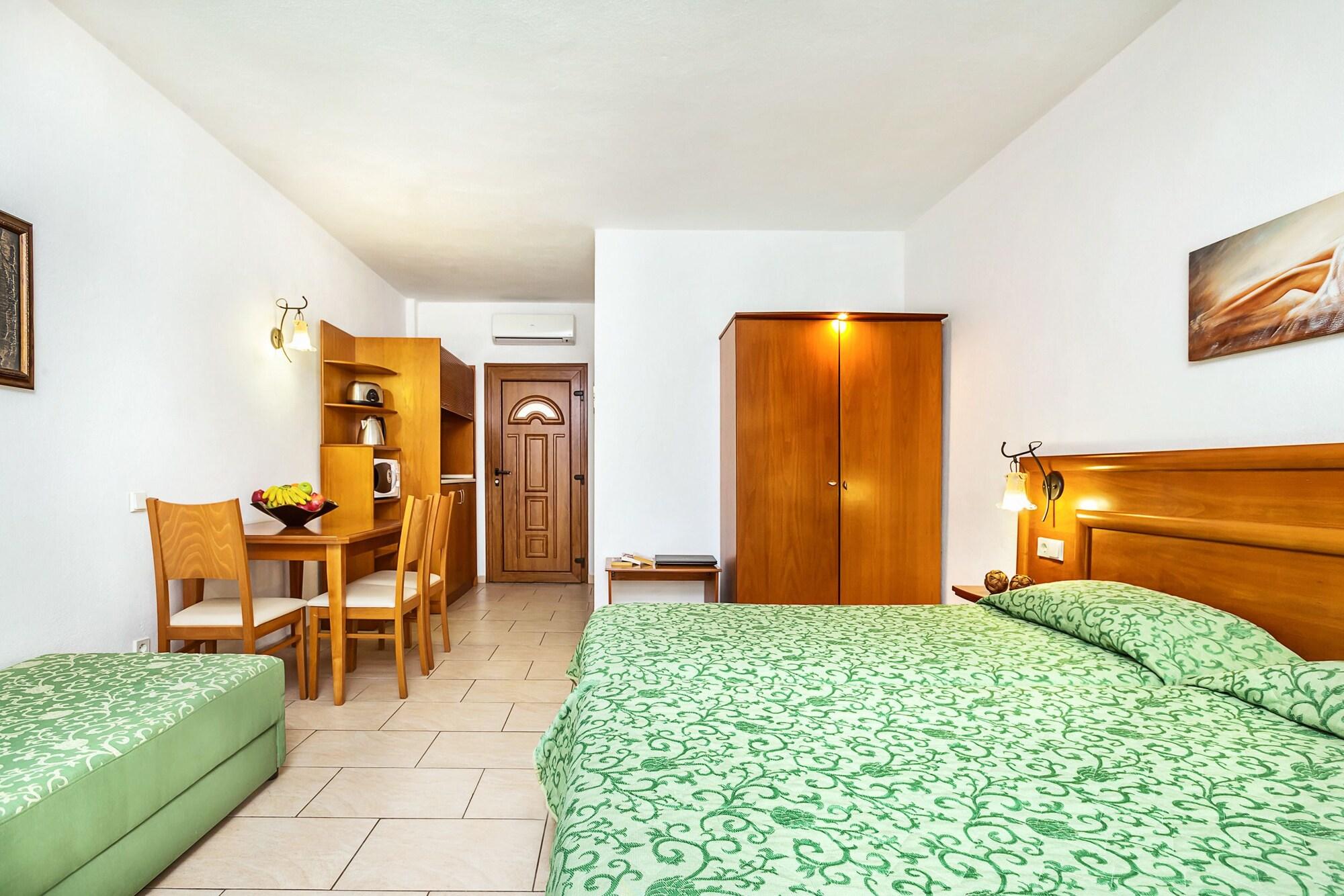Nereides Hotel CChanioti Exteriér fotografie