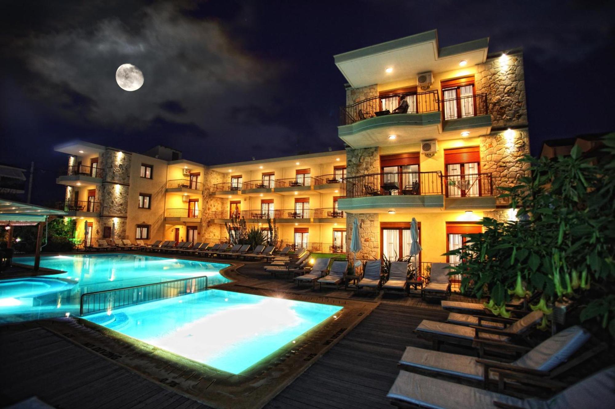 Nereides Hotel CChanioti Exteriér fotografie